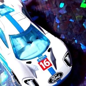 Hot Wheels 2017 GT Ford Race Car